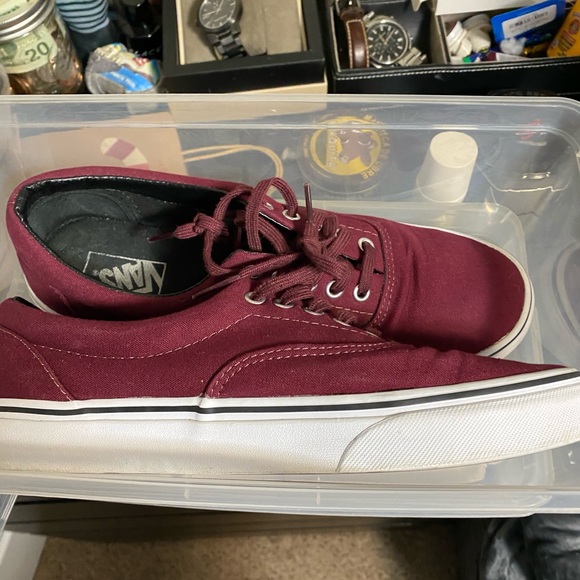Vans - Picture 2 of 2